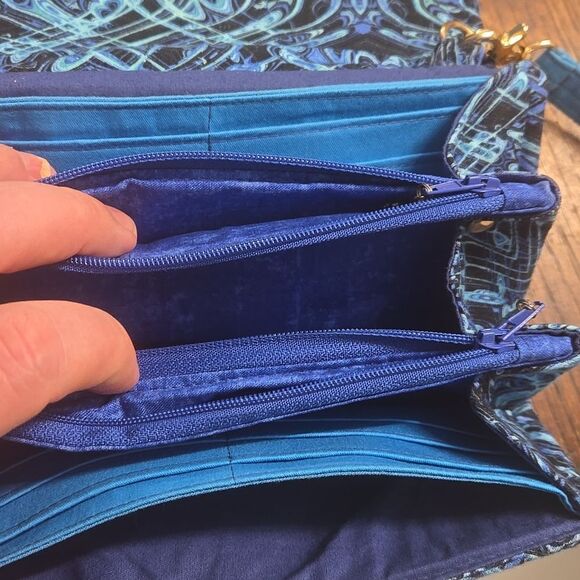 Blue and Gold Crossbody Bag with Swirling Pattern and Metal Clasp - Picture 5 of 9